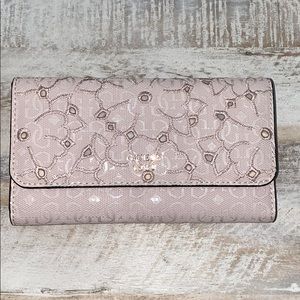GUESS Wallet